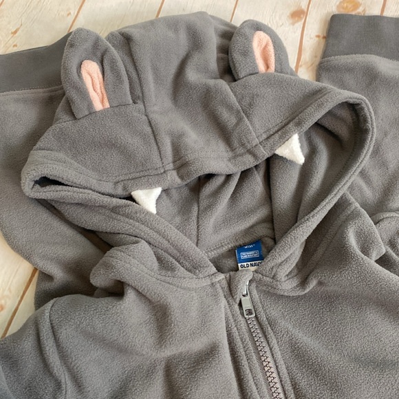 Old Navy Gray Kids Fleece Bat Hoodie with Ears, Fangs, and Wings - Picture 3 of 6